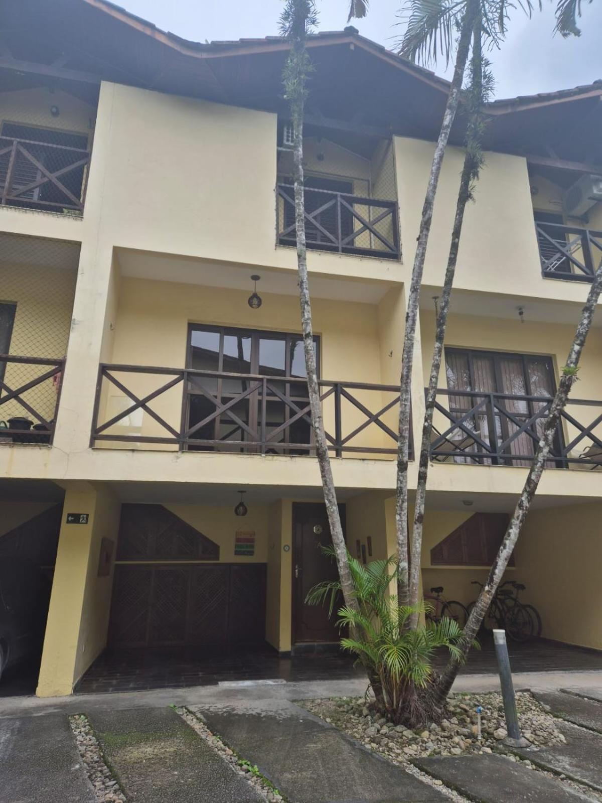 Casa 7 Em Ubatuba No Centro Condominio Com Piscina E Churrasqueira Εξωτερικό φωτογραφία