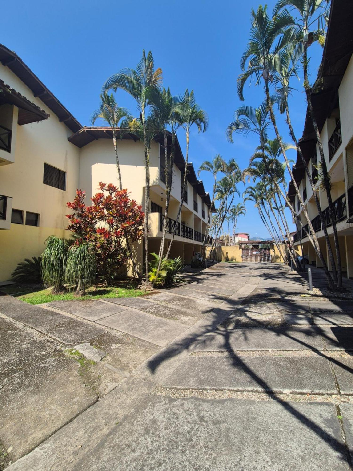 Casa 7 Em Ubatuba No Centro Condominio Com Piscina E Churrasqueira Εξωτερικό φωτογραφία