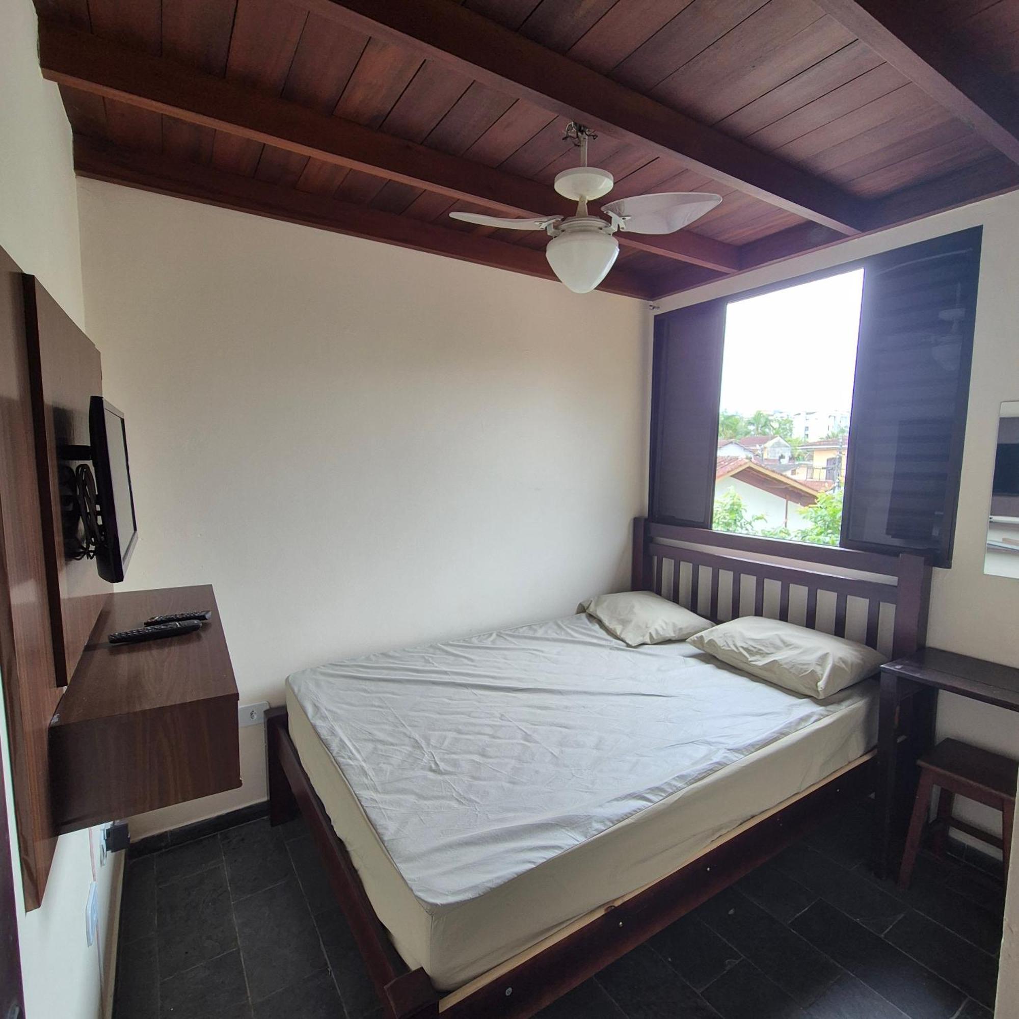 Casa 7 Em Ubatuba No Centro Condominio Com Piscina E Churrasqueira Εξωτερικό φωτογραφία
