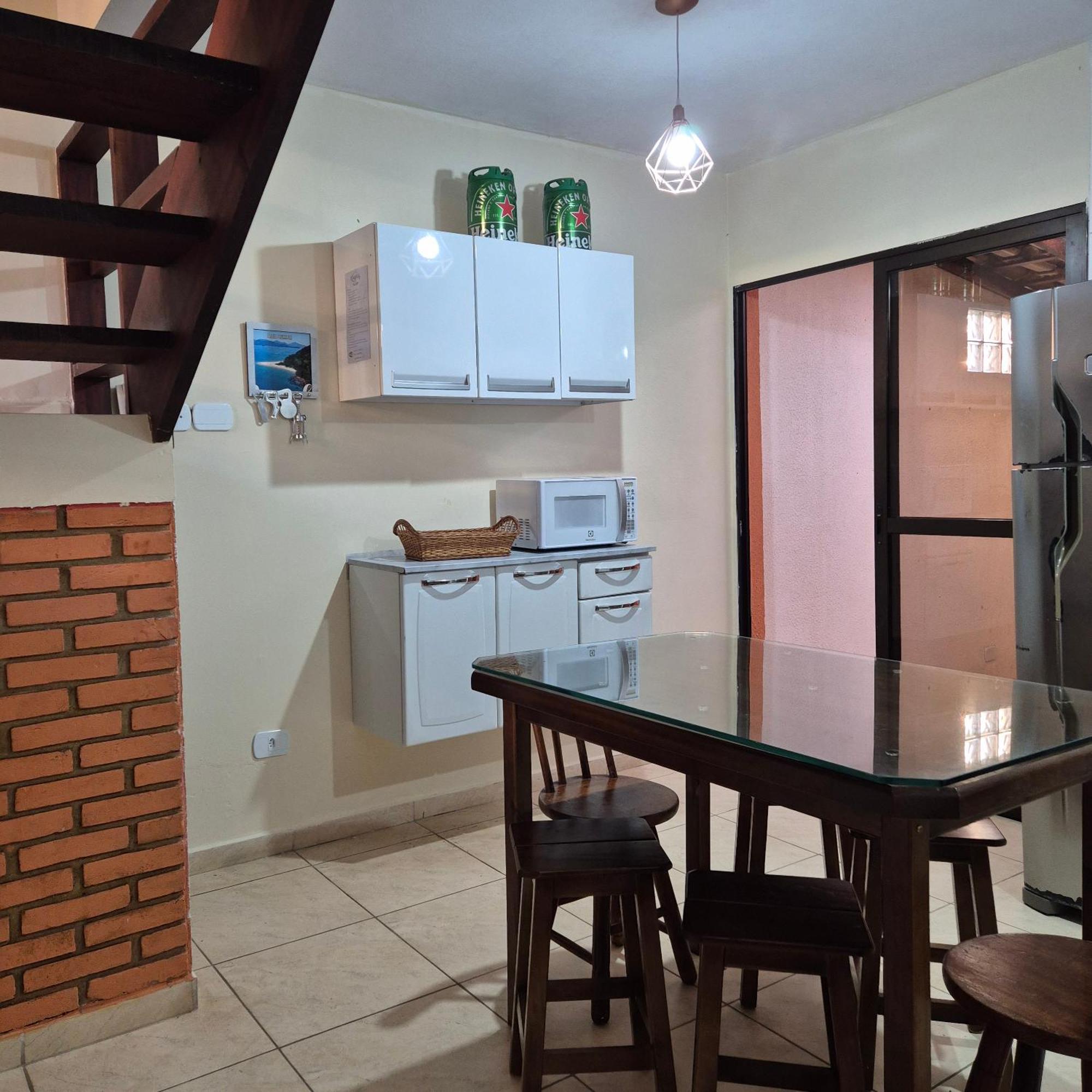 Casa 7 Em Ubatuba No Centro Condominio Com Piscina E Churrasqueira Εξωτερικό φωτογραφία